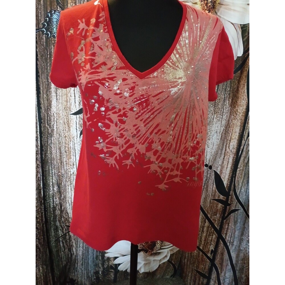 Tommy Hilfiger women's red V-neck T-shirt